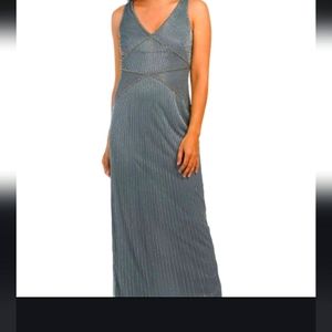 ADRIANNA PAPELL BEADED SLEEVELESS FORMAL DRESS